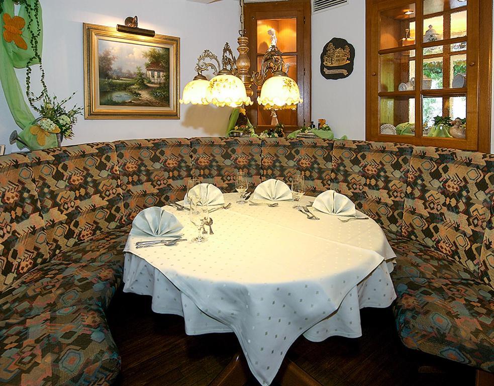 Hotel-Restaurant Schmachtenbergshof Essen Exterior photo